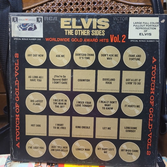 Elvis Presley LP albums - Picture 10 of 16